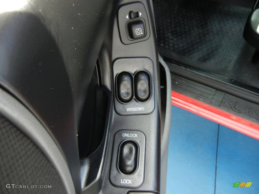 2004 Ranger Edge Regular Cab - Bright Red / Medium Dark Flint photo #15