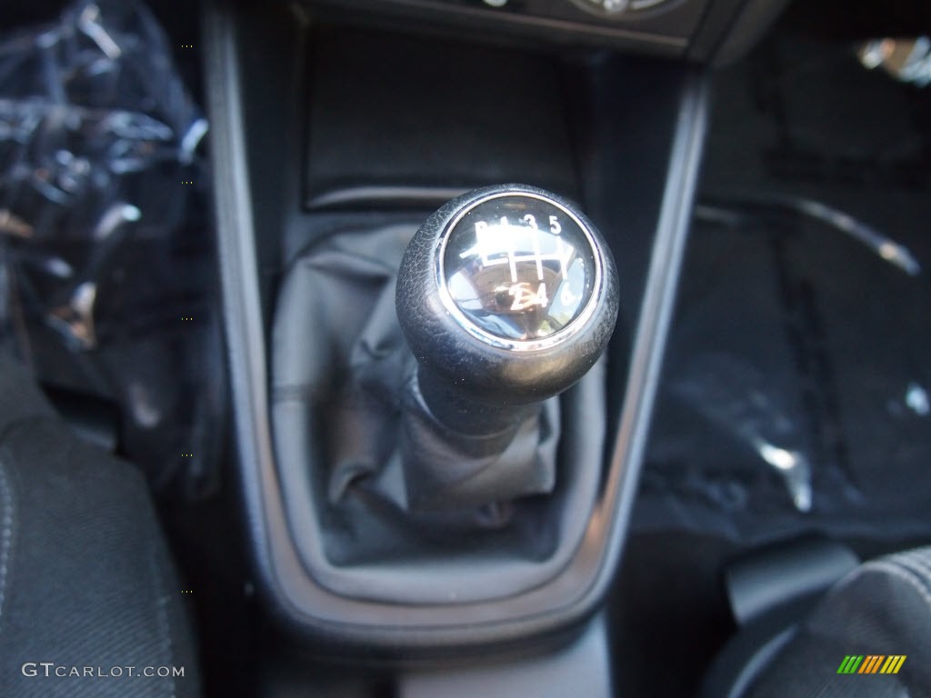 2004 Volkswagen GTI VR6 Transmission Photos