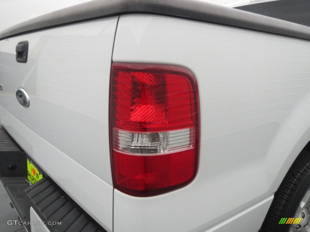 2006 F150 XLT Regular Cab - Oxford White / Medium/Dark Flint photo #16