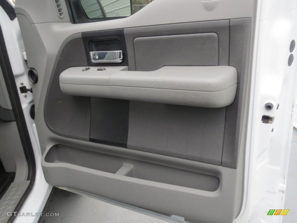 2006 F150 XLT Regular Cab - Oxford White / Medium/Dark Flint photo #20