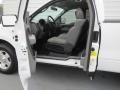 2006 Oxford White Ford F150 XLT Regular Cab  photo #26