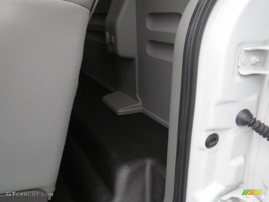2006 F150 XLT Regular Cab - Oxford White / Medium/Dark Flint photo #28