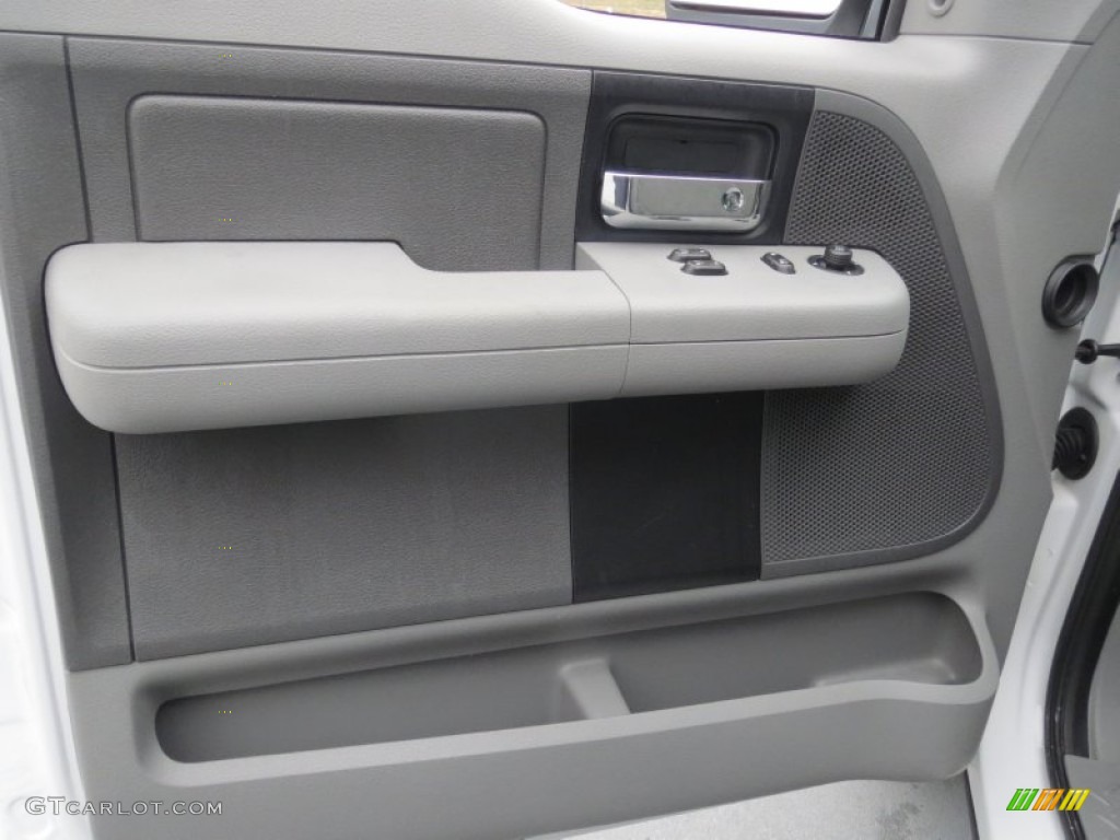 2006 F150 XLT Regular Cab - Oxford White / Medium/Dark Flint photo #29