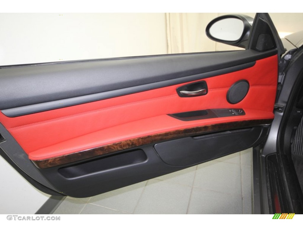 2008 BMW 3 Series 328i Coupe Coral Red/Black Door Panel Photo #76559138