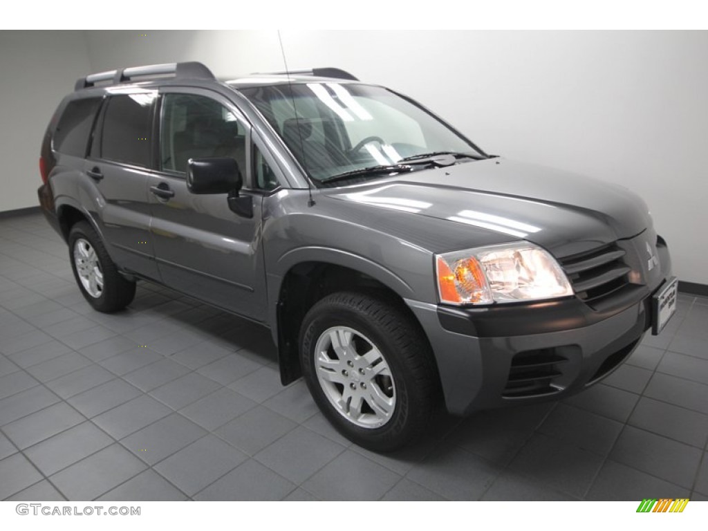 2004 Endeavor LS - Titanium Gray Pearl / Charcoal Gray photo #9