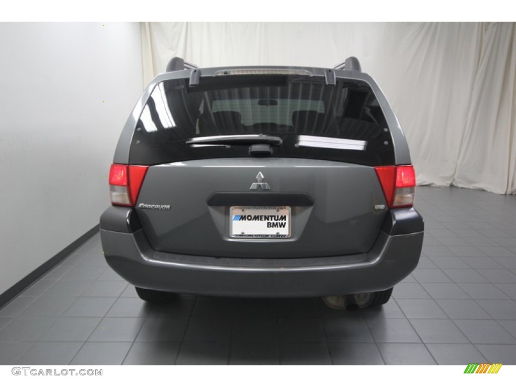 2004 Endeavor LS - Titanium Gray Pearl / Charcoal Gray photo #12