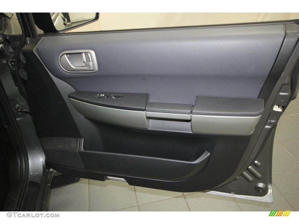 2004 Endeavor LS - Titanium Gray Pearl / Charcoal Gray photo #19