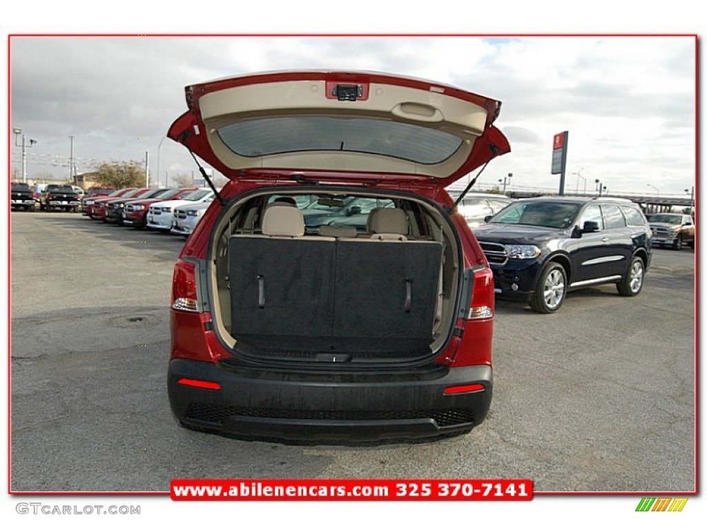 2011 Sorento LX V6 - Spicy Red / Beige photo #24