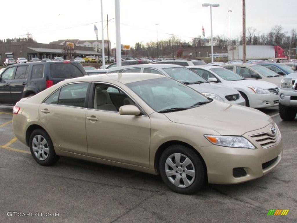 Sandy Beach Metallic 2011 Toyota Camry LE Exterior Photo #76565501