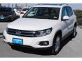 Candy White - Tiguan SE Photo No. 3