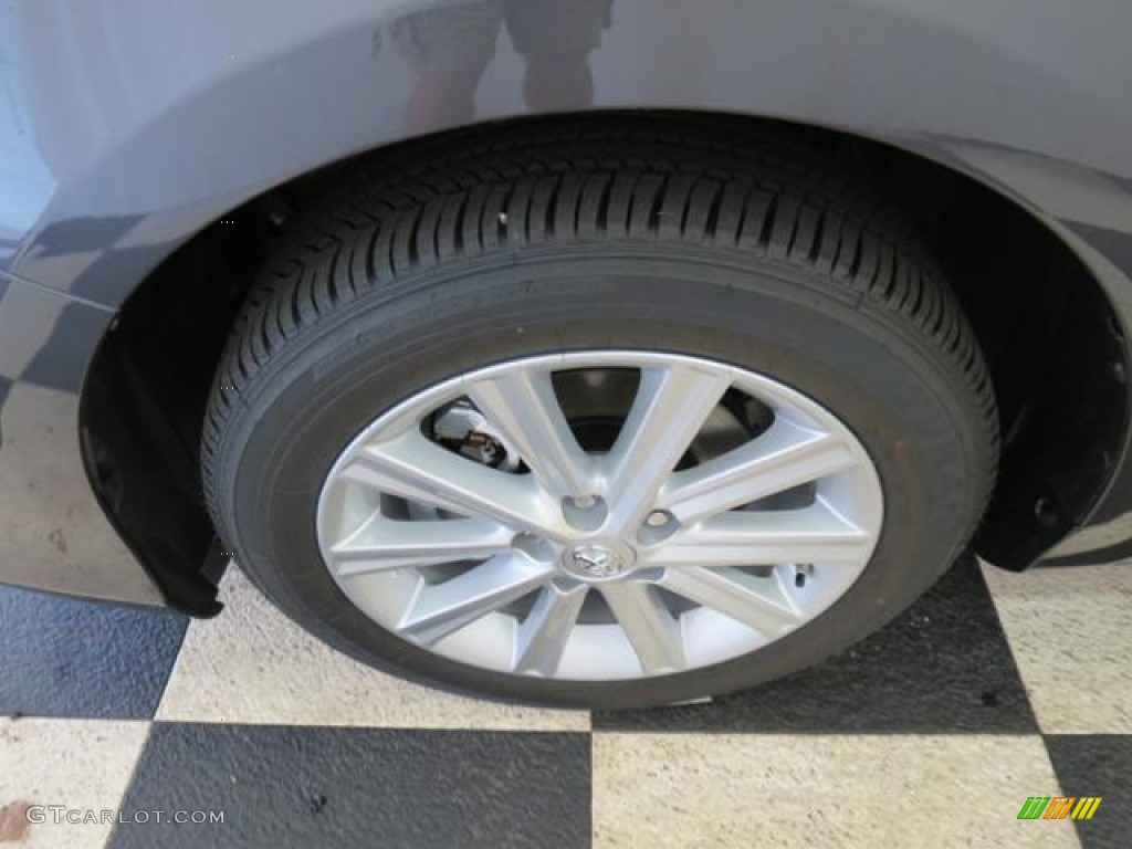 2013 Camry Hybrid XLE - Magnetic Gray Metallic / Light Gray photo #4