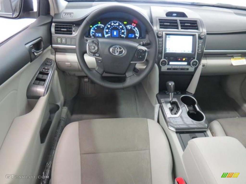 2013 Camry Hybrid XLE - Magnetic Gray Metallic / Light Gray photo #5