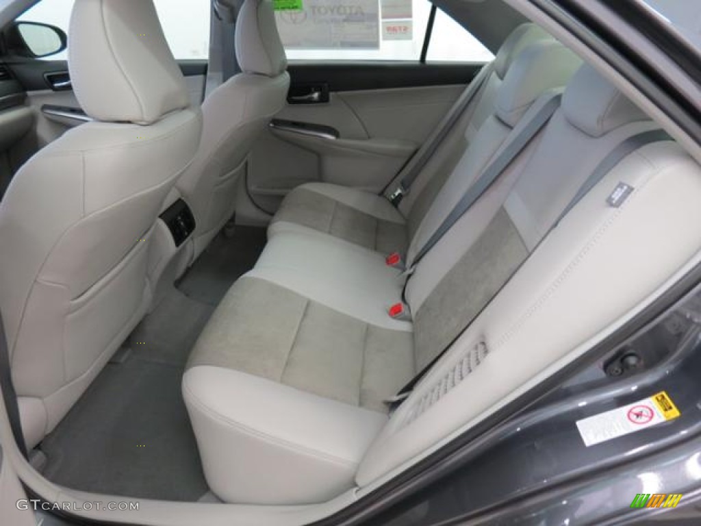 2013 Camry Hybrid XLE - Magnetic Gray Metallic / Light Gray photo #6