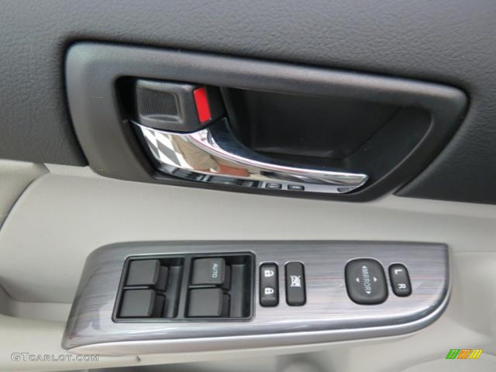 2013 Camry Hybrid XLE - Magnetic Gray Metallic / Light Gray photo #10