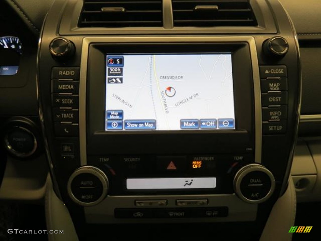 2013 Camry Hybrid XLE - Magnetic Gray Metallic / Light Gray photo #13