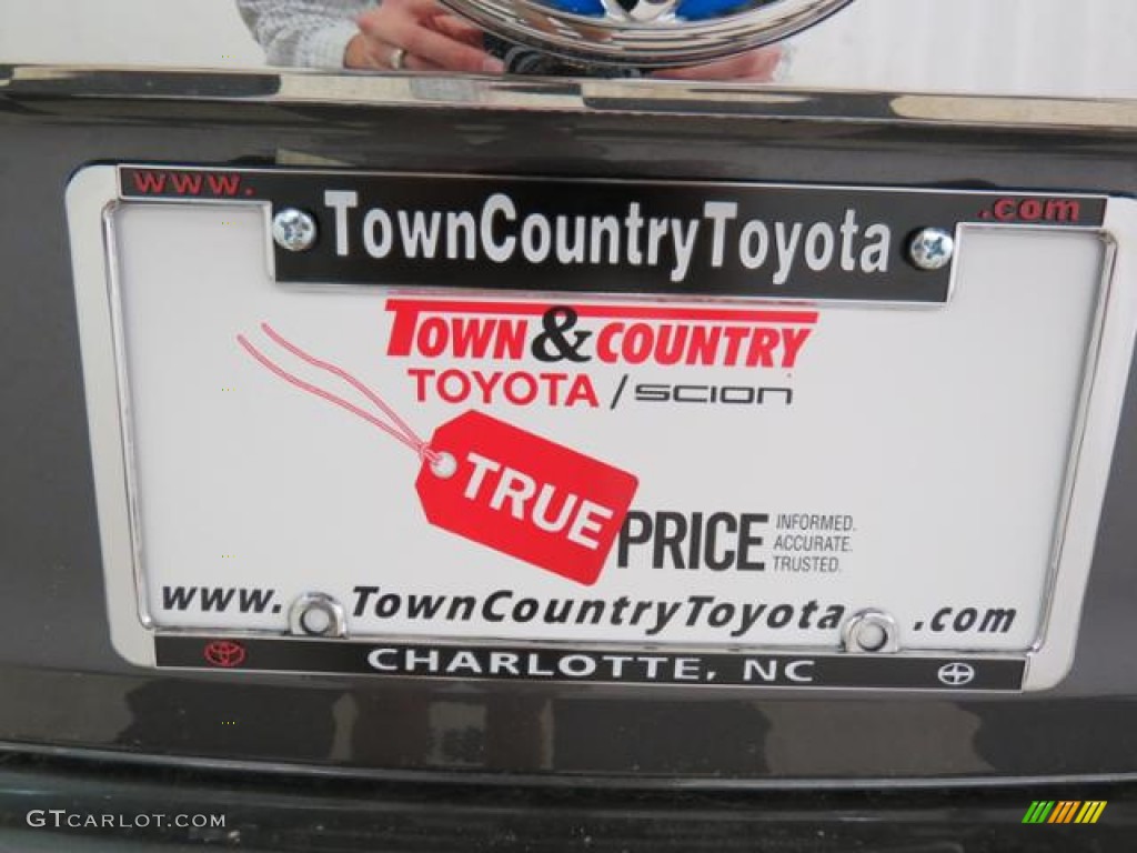 2013 Camry Hybrid XLE - Magnetic Gray Metallic / Light Gray photo #24