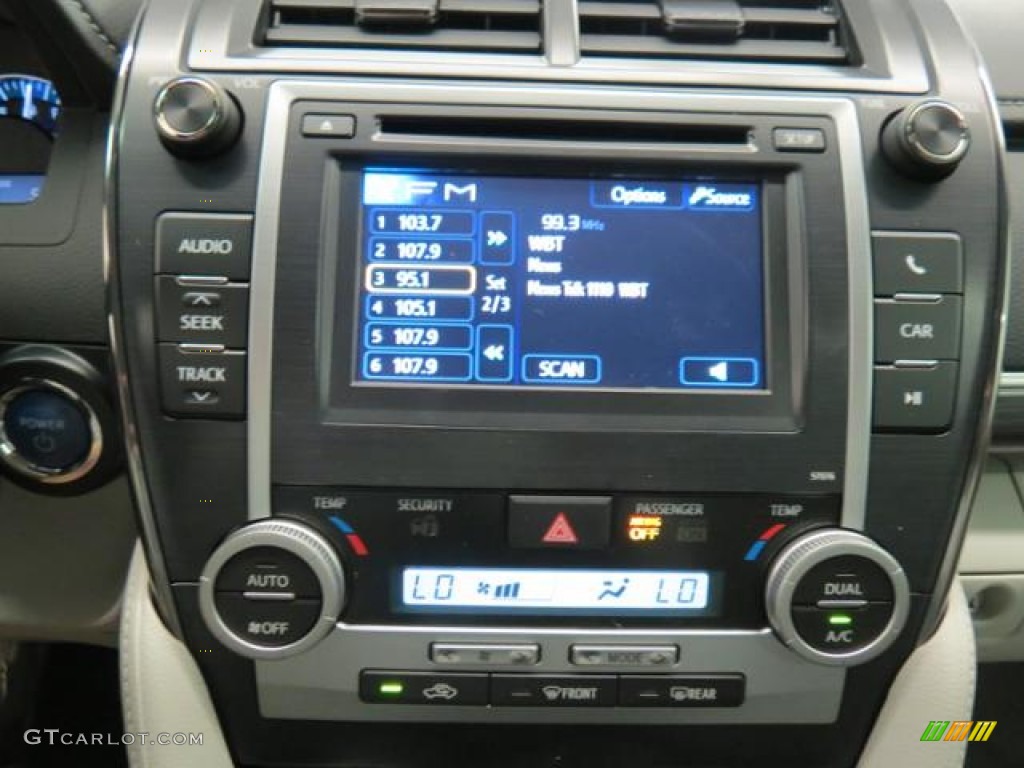 2013 Camry Hybrid LE - Magnetic Gray Metallic / Light Gray photo #12