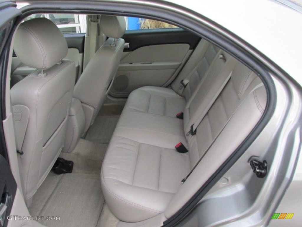 2008 Ford Fusion SEL Rear Seat Photos