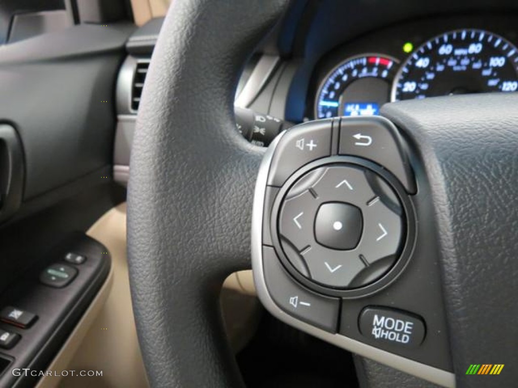 2013 Toyota Camry LE Controls Photo #76570073