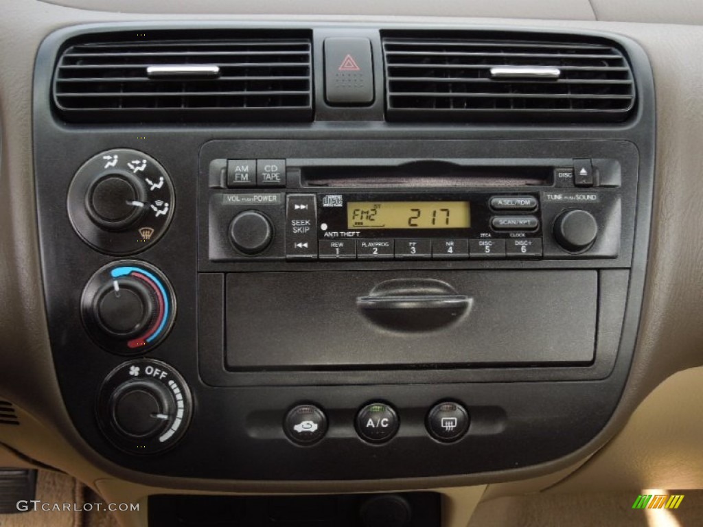 2005 Honda Civic LX Sedan Controls Photo #76570169