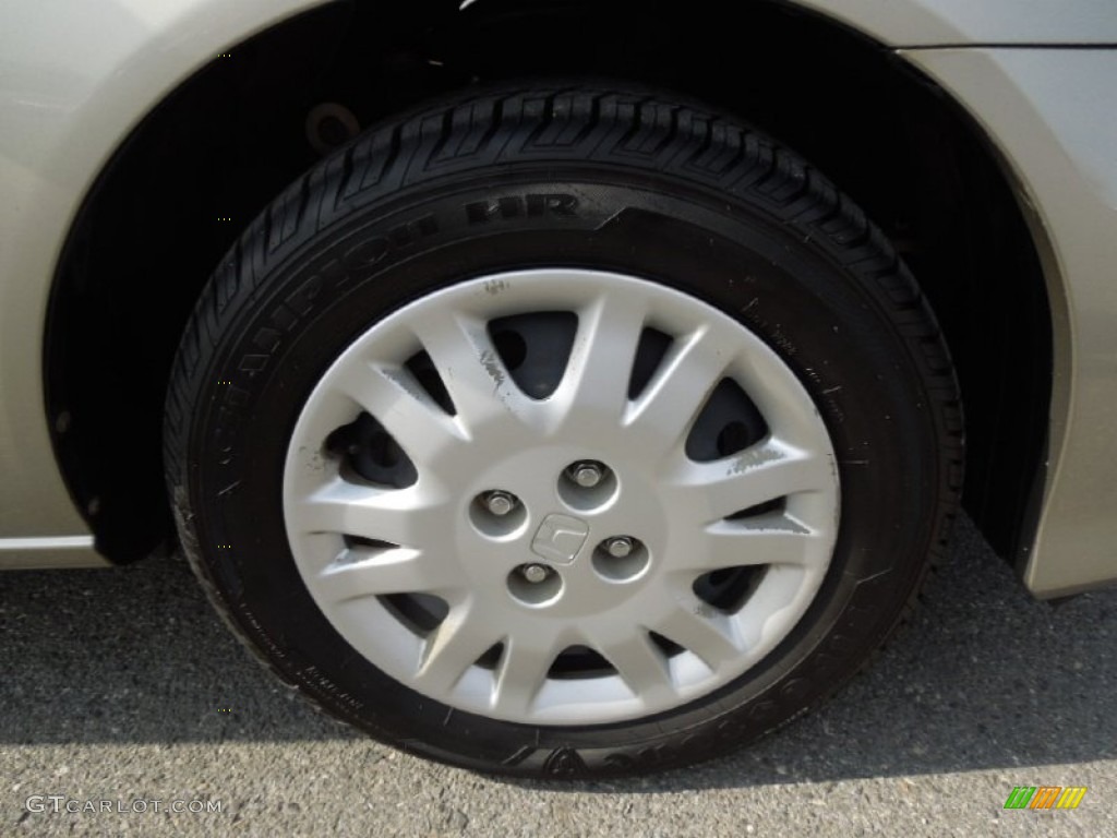 2005 Honda Civic LX Sedan Wheel Photo #76570321