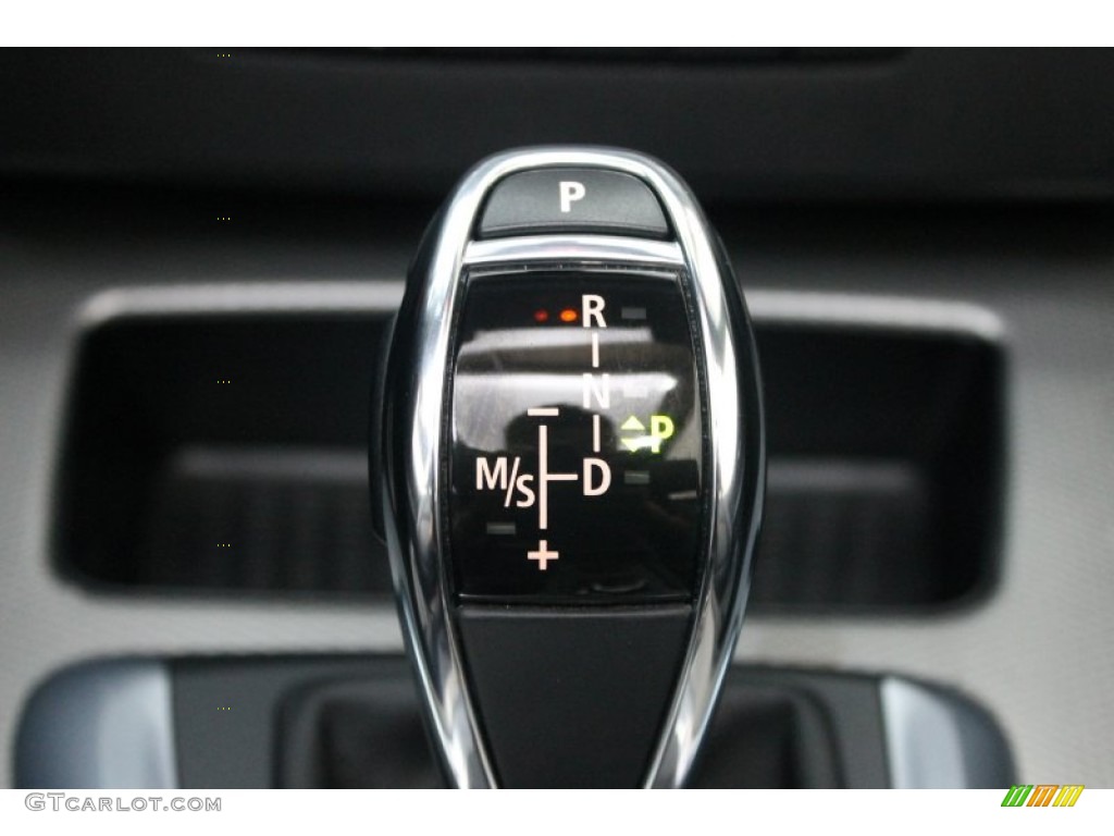 2011 3 Series 335is Convertible - Black Sapphire Metallic / Black photo #31