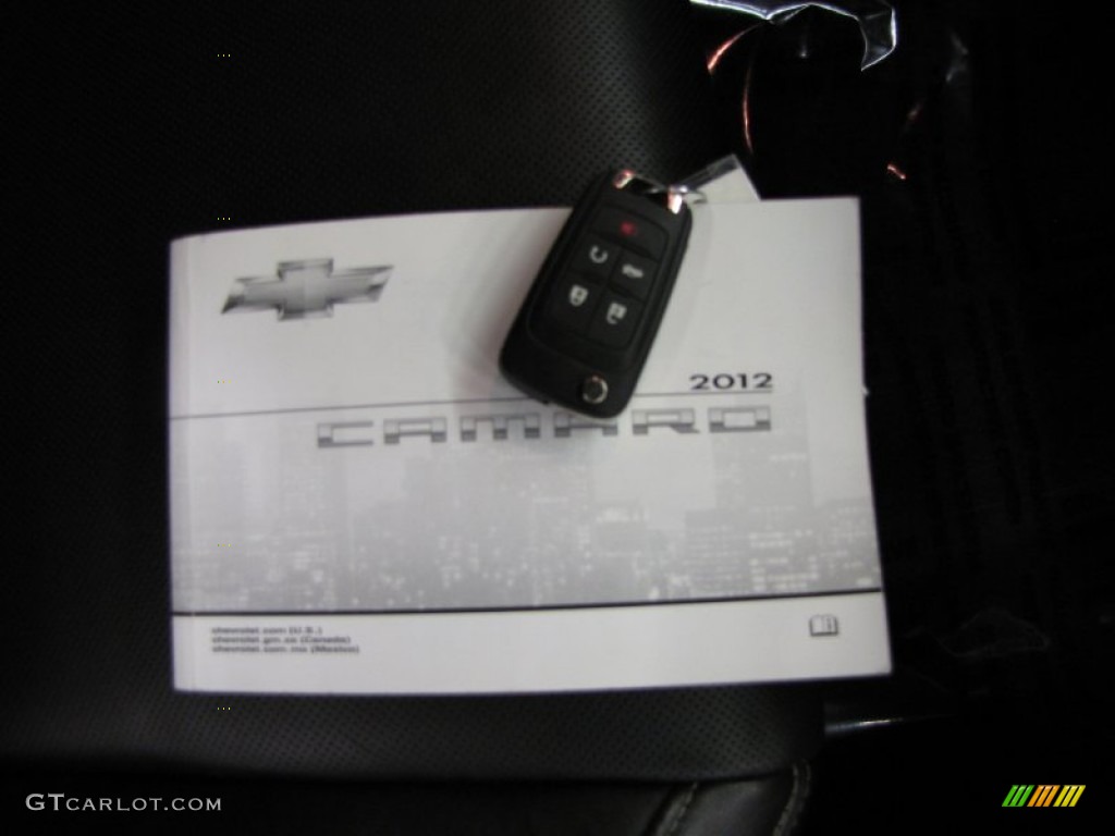 2012 Chevrolet Camaro SS/RS Convertible Keys Photos
