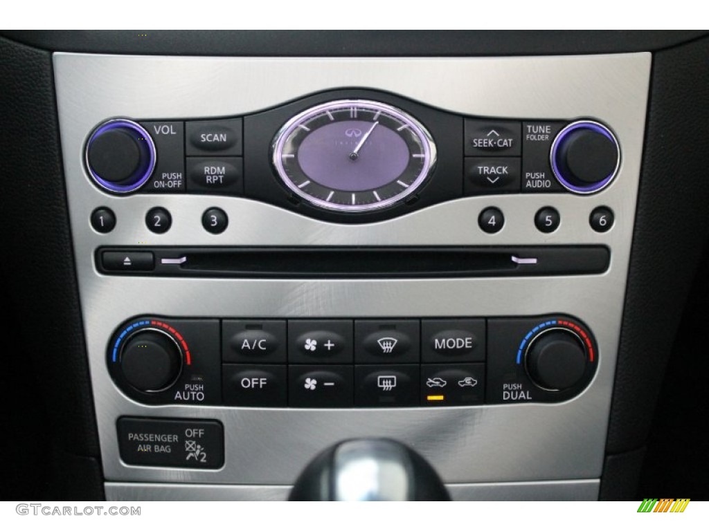 2010 Infiniti G 37 Convertible Controls Photo #76573548