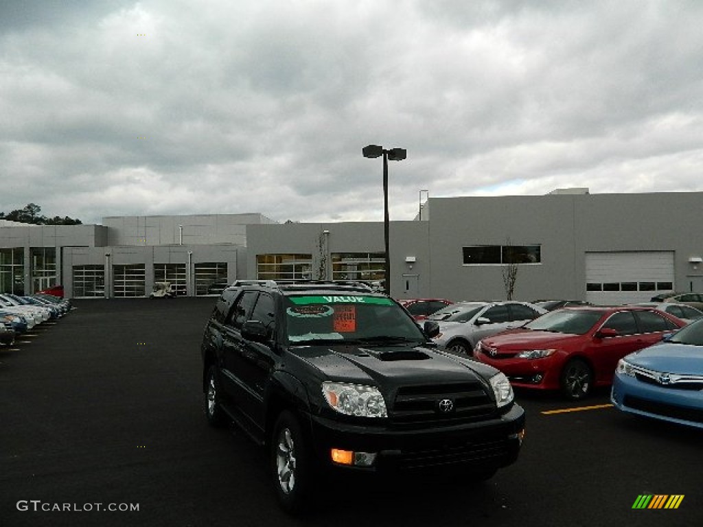 2004 4Runner SR5 - Black / Dark Charcoal photo #1