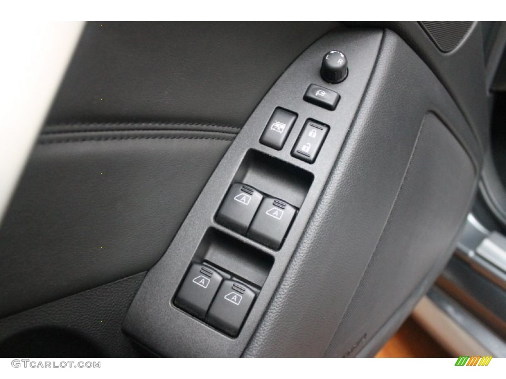 2010 Infiniti G 37 Convertible Controls Photo #76573818
