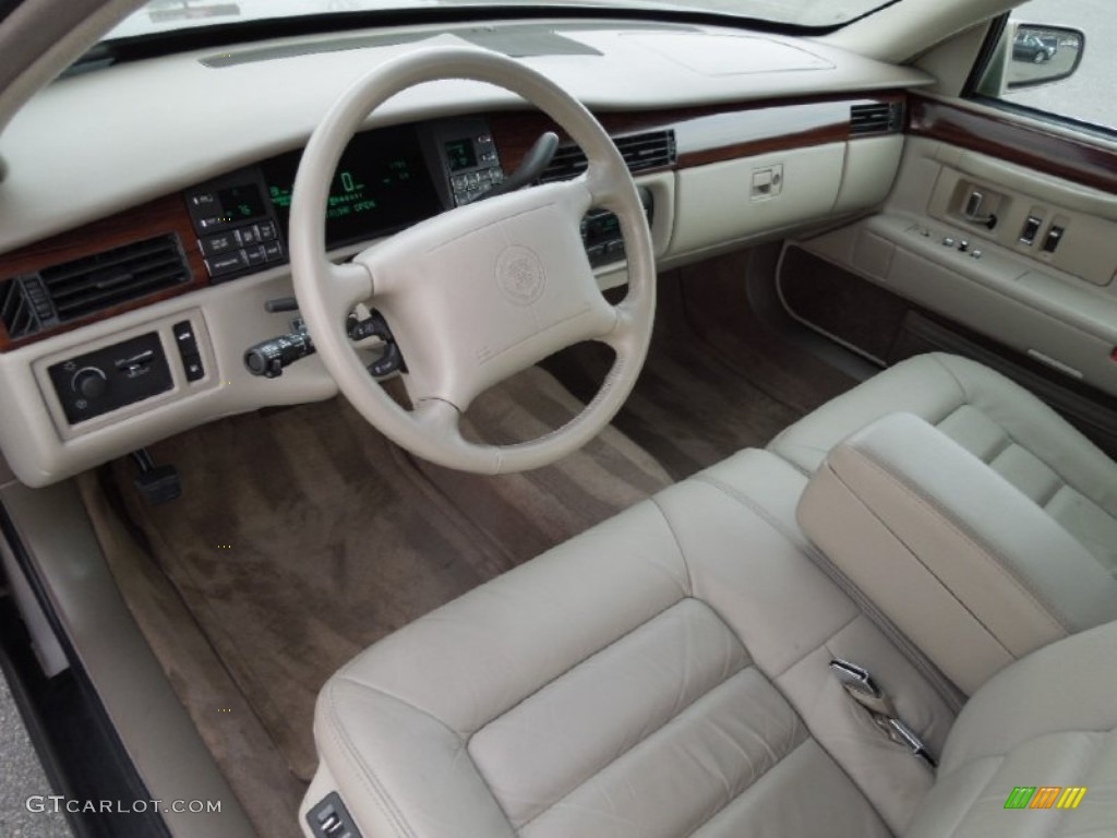 Neutral Shale Interior 1996 Cadillac DeVille Sedan Photo #76574544