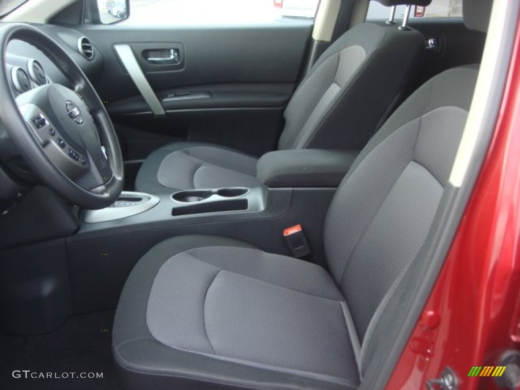 2011 Rogue SV - Cayenne Red / Black photo #9
