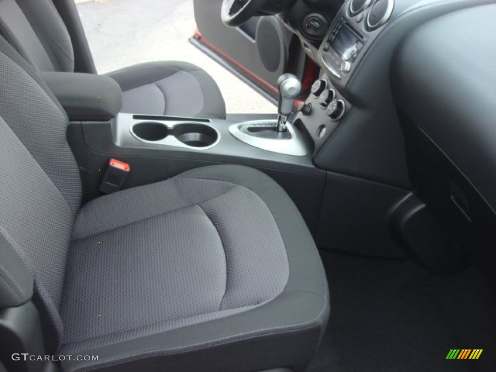 2011 Rogue SV - Cayenne Red / Black photo #14