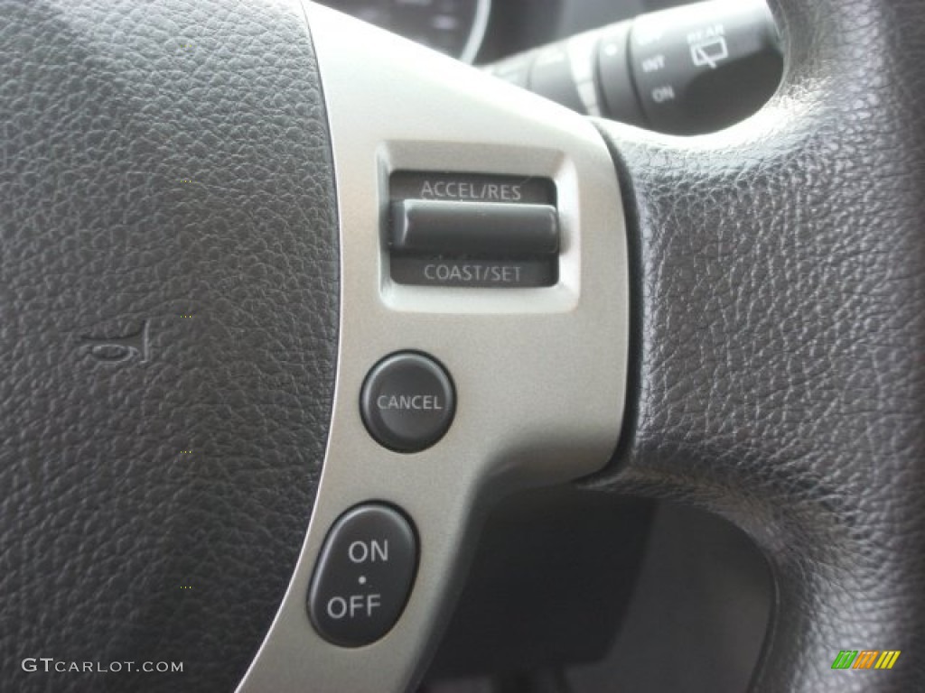 2011 Rogue SV - Cayenne Red / Black photo #23