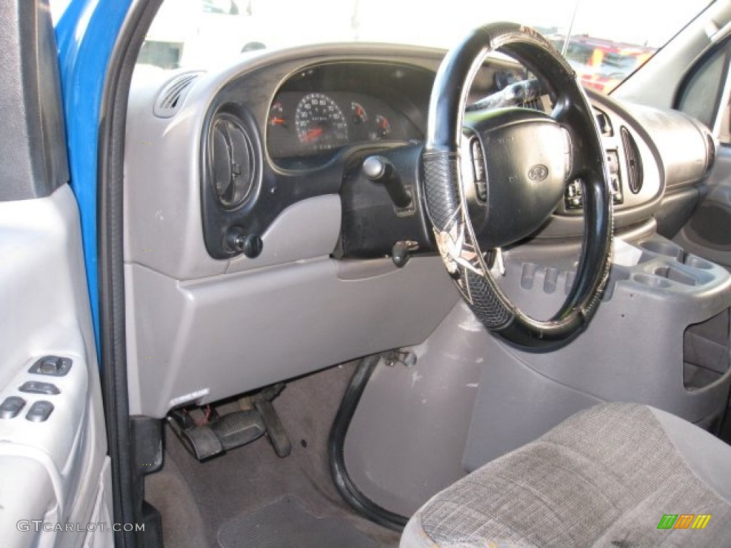 2001 E Series Van E350 Super Duty Passenger Extended - Light Blue / Medium Graphite photo #6