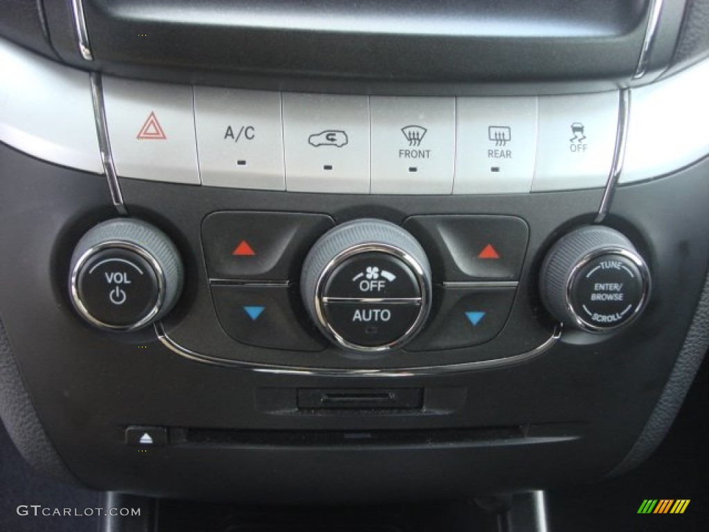 2011 Dodge Journey Mainstreet Controls Photo #76576844