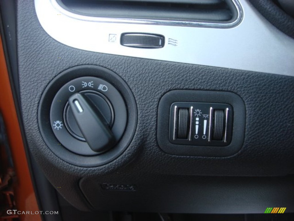 2011 Dodge Journey Mainstreet Controls Photo #76576888