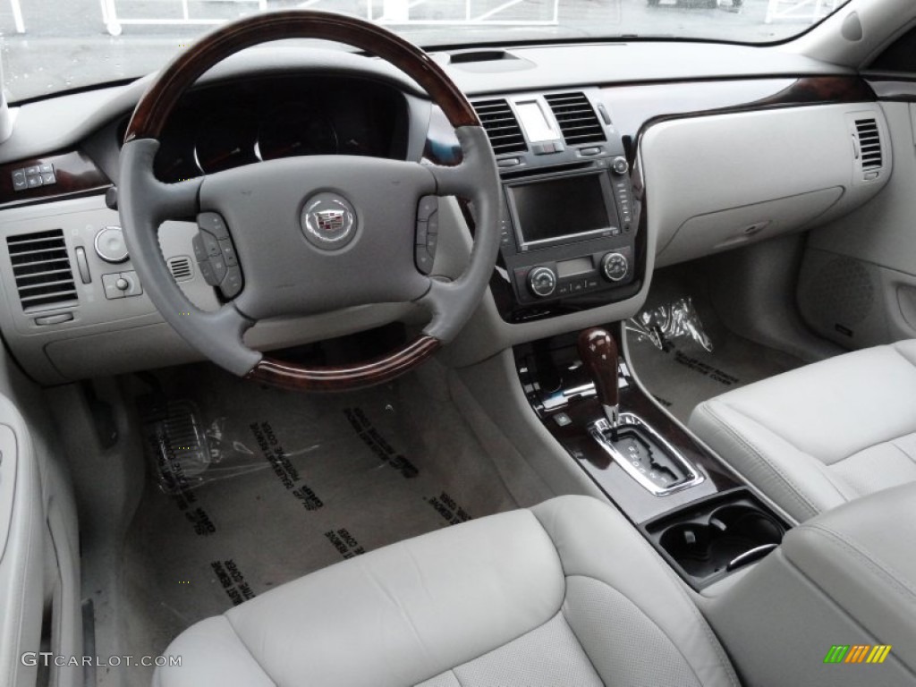 Titanium Interior 2007 Cadillac DTS Performance Photo #76577791