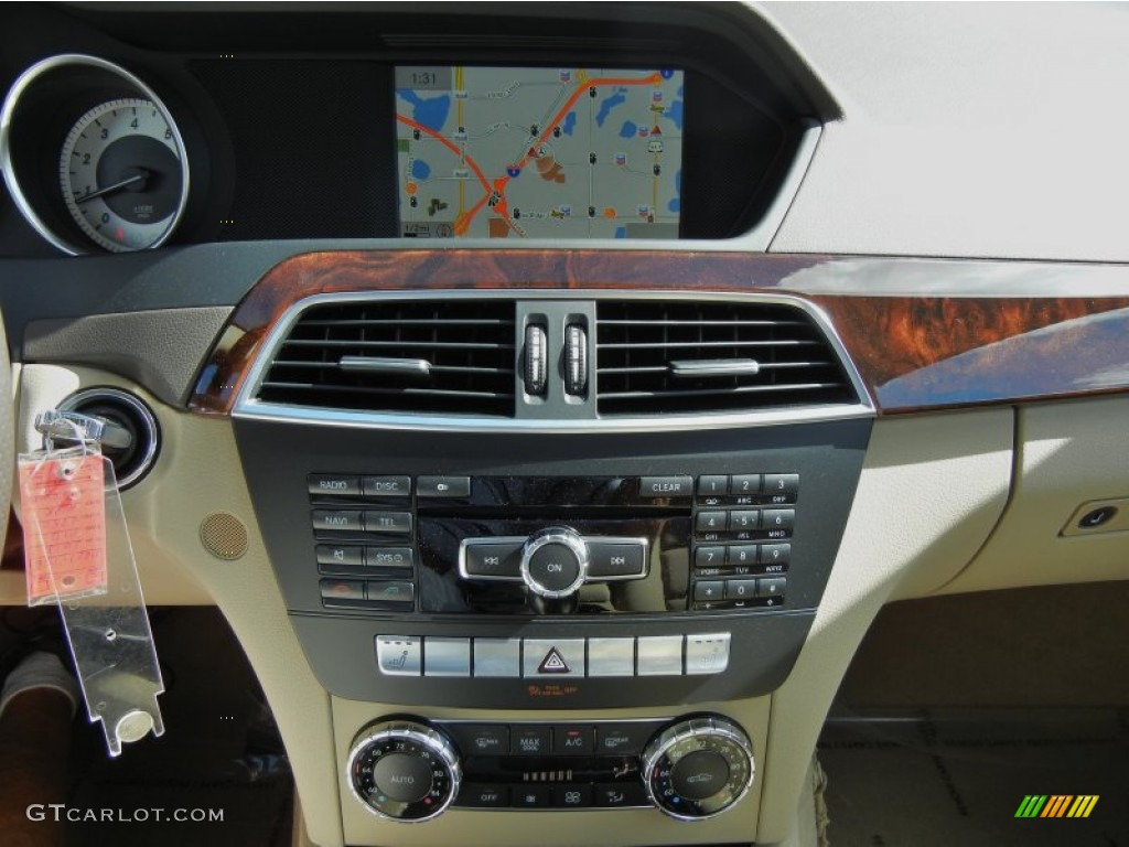 2013 Mercedes-Benz C 250 Sport Controls Photo #76579260