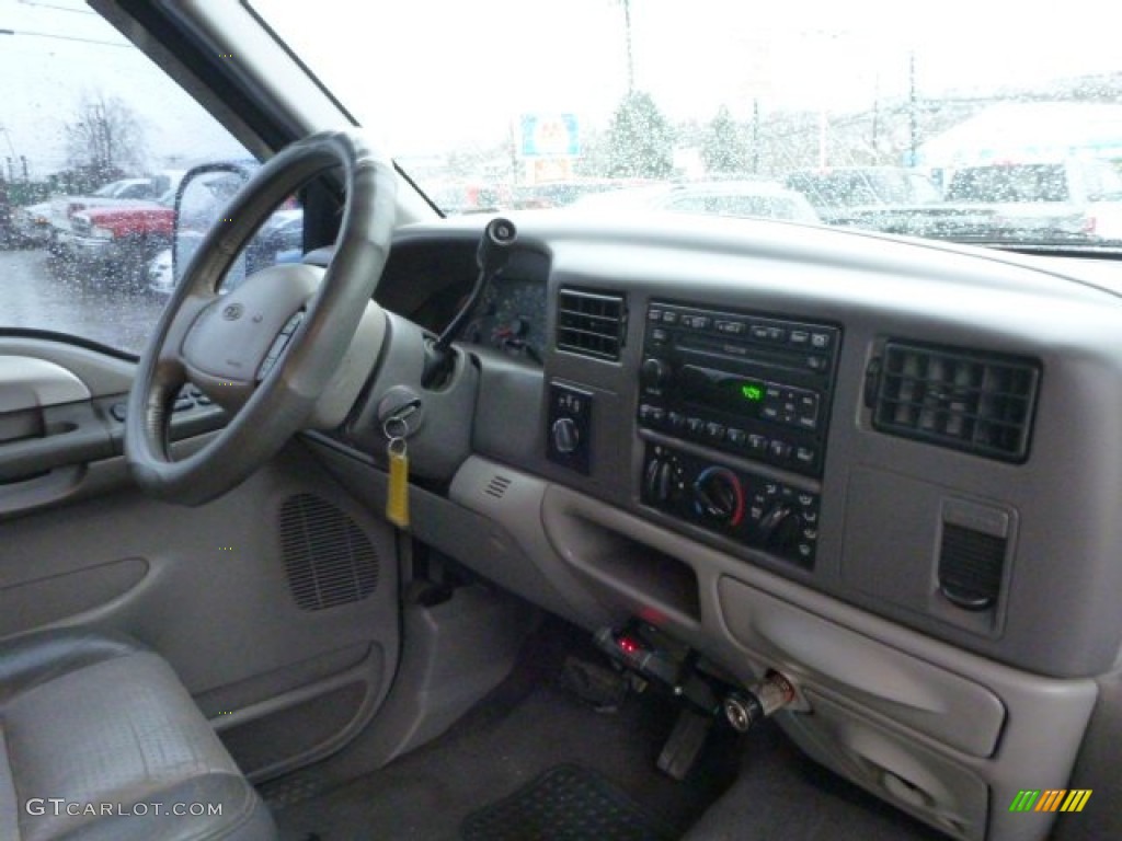 2001 F250 Super Duty Platinum Edition Super Crew 4x4 - Silver Metallic / Medium Parchment photo #5