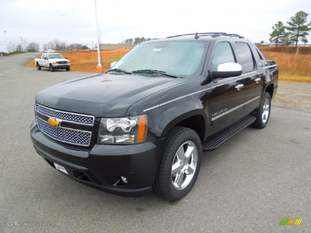 Black Chevrolet Avalanche