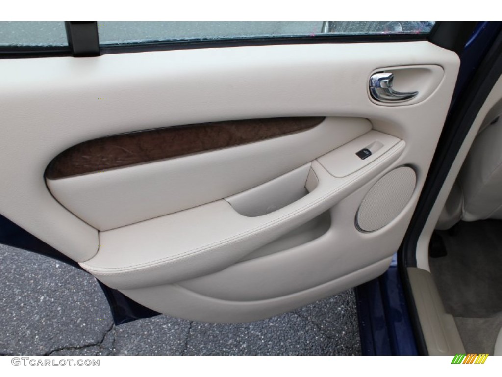 2002 Jaguar X-Type 2.5 Sand Door Panel Photo #76584529