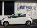 Super White - Yaris LE 5 Door Photo No. 4