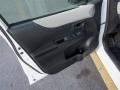 Super White - Yaris LE 5 Door Photo No. 7