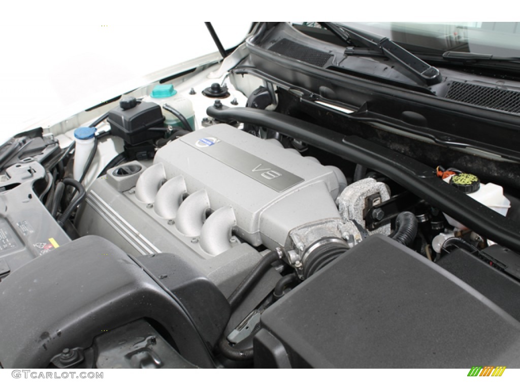 2010 Volvo XC90 V8 AWD 4.4 Liter DOHC 32-Valve VVT V8 Engine Photo #76592751