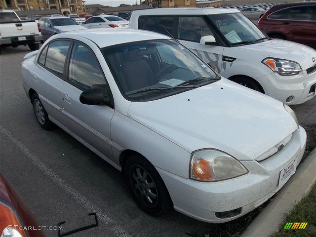 2003 Rio Sedan - Polar White / Gray photo #2