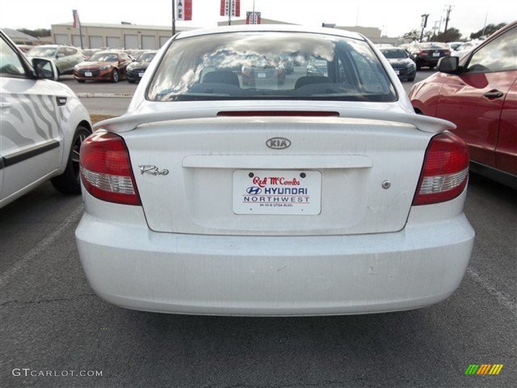2003 Rio Sedan - Polar White / Gray photo #4