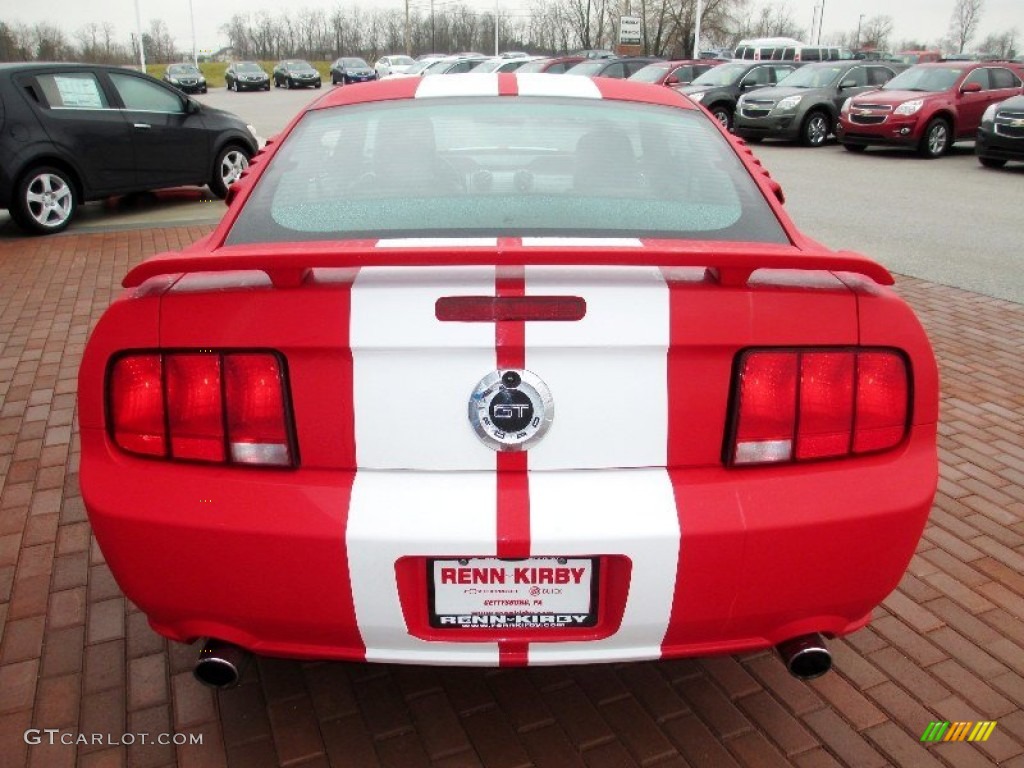 2006 Mustang GT Premium Coupe - Torch Red / Dark Charcoal photo #14