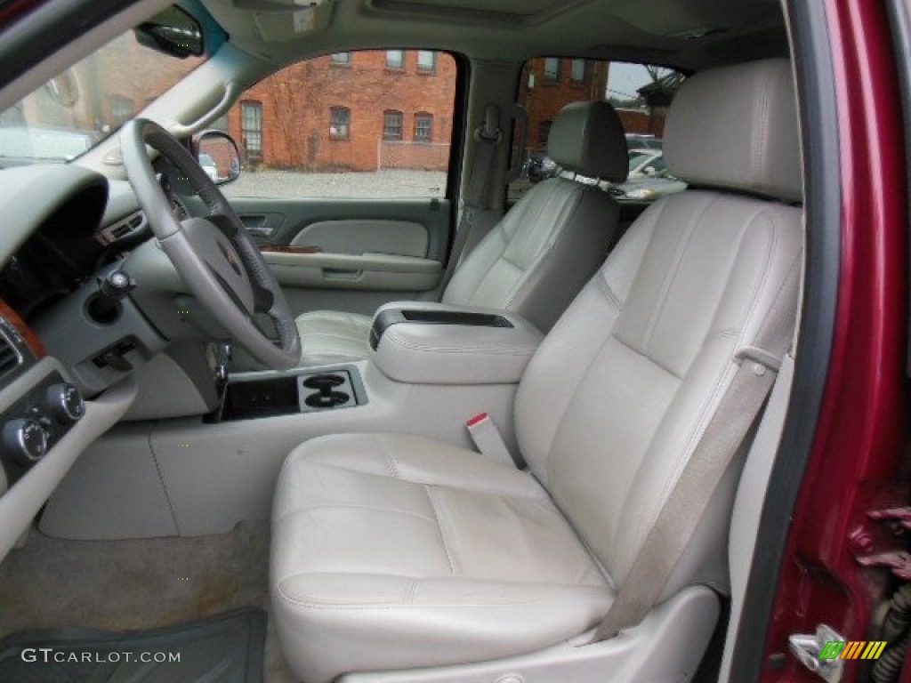 2007 Chevrolet Tahoe LTZ 4x4 Front Seat Photo #76595385