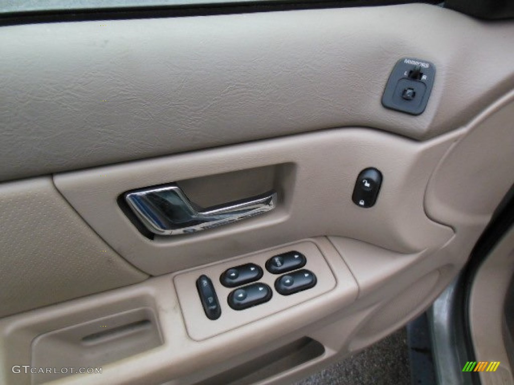 2003 Ford Taurus SES Controls Photo #76596166